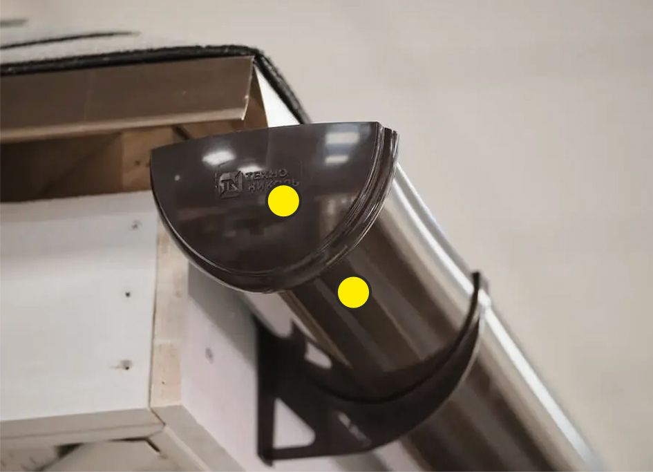 Установка водосточных желобов 4.jpg Установка водосточных желобов 4.jpg